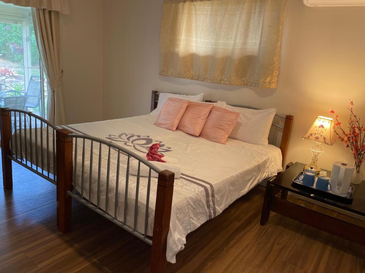 Theme Parks Amituofo Homestay Gold Coast Eksteriør billede