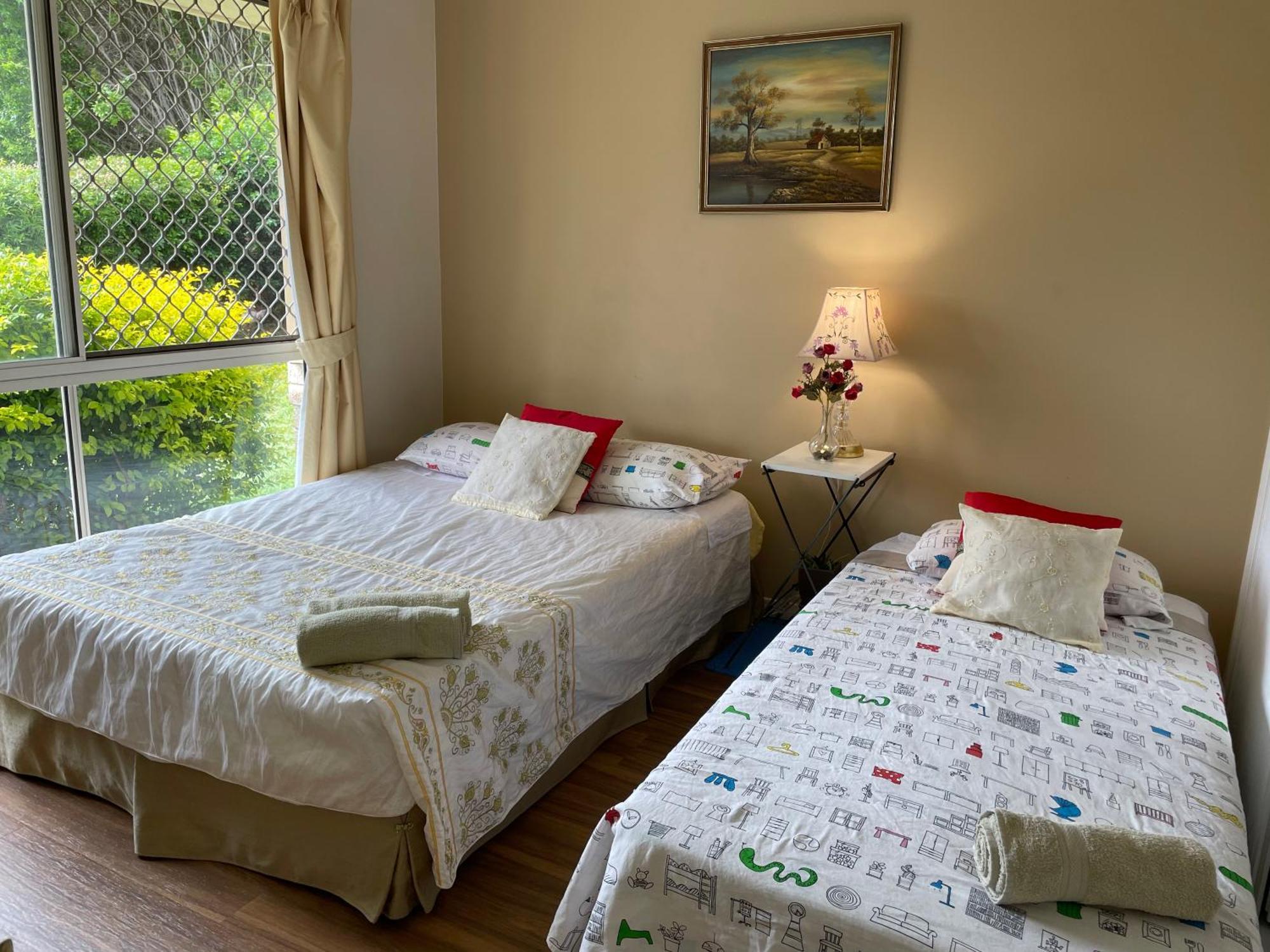 Theme Parks Amituofo Homestay Gold Coast Eksteriør billede